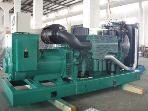 荣成便携静音：租赁无声发电机组，便携式解决能源需求